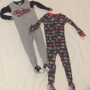 Carters 4T footed pajamas
